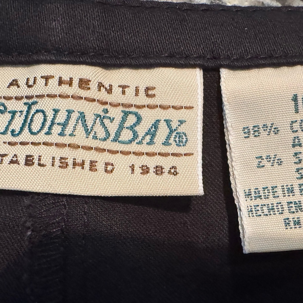 St. John's Bay Authentic Black Cropped Pants - Picture 4 of 5